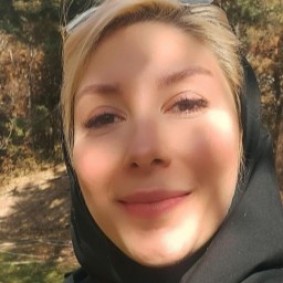 تصویر نیلوفر اقبال احمدی