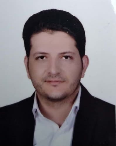 تصویر دکتر داود قاراخانی  ده سرخی