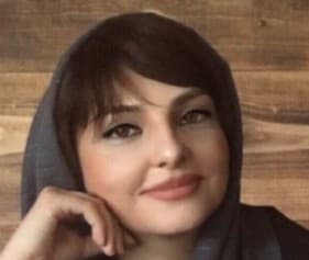 تصویر دکتر پریا عاقل کهن
