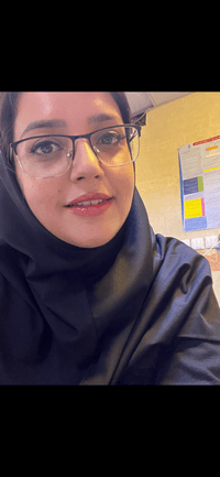 تصویر دکتر الهام همتی زاده