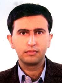 تصویر دکتر فرزاد یزدانی بیوکی